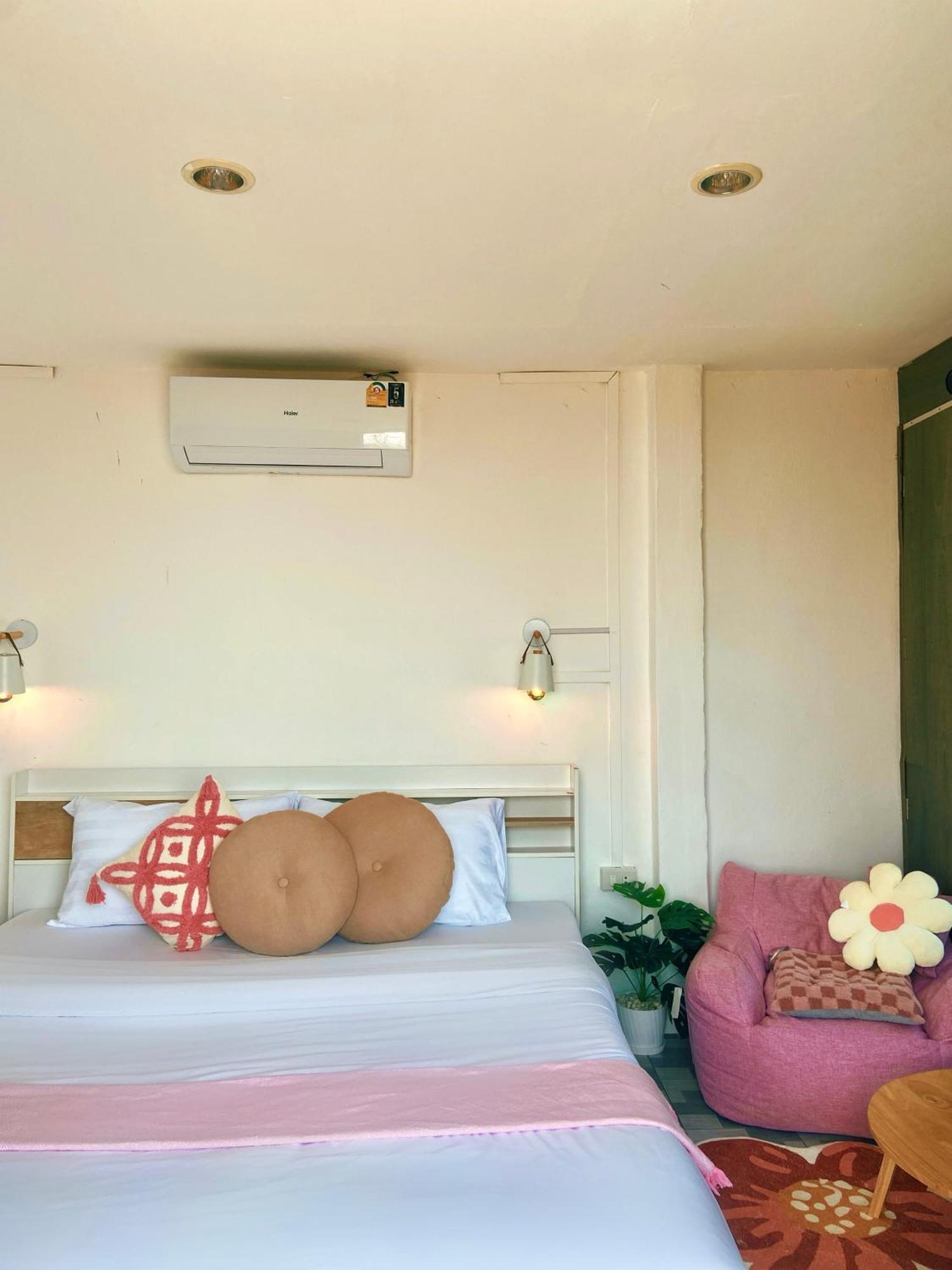 17Stories 1 Hostel Пай Екстериор снимка